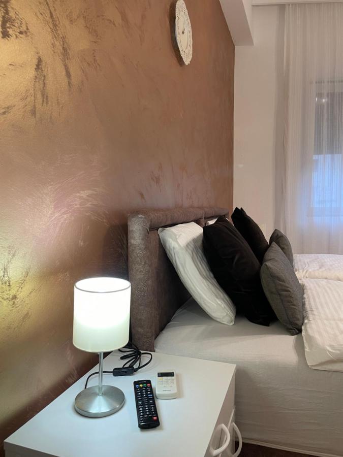 Apartman Studio Lusi ซูโบติกา ภายนอก รูปภาพ